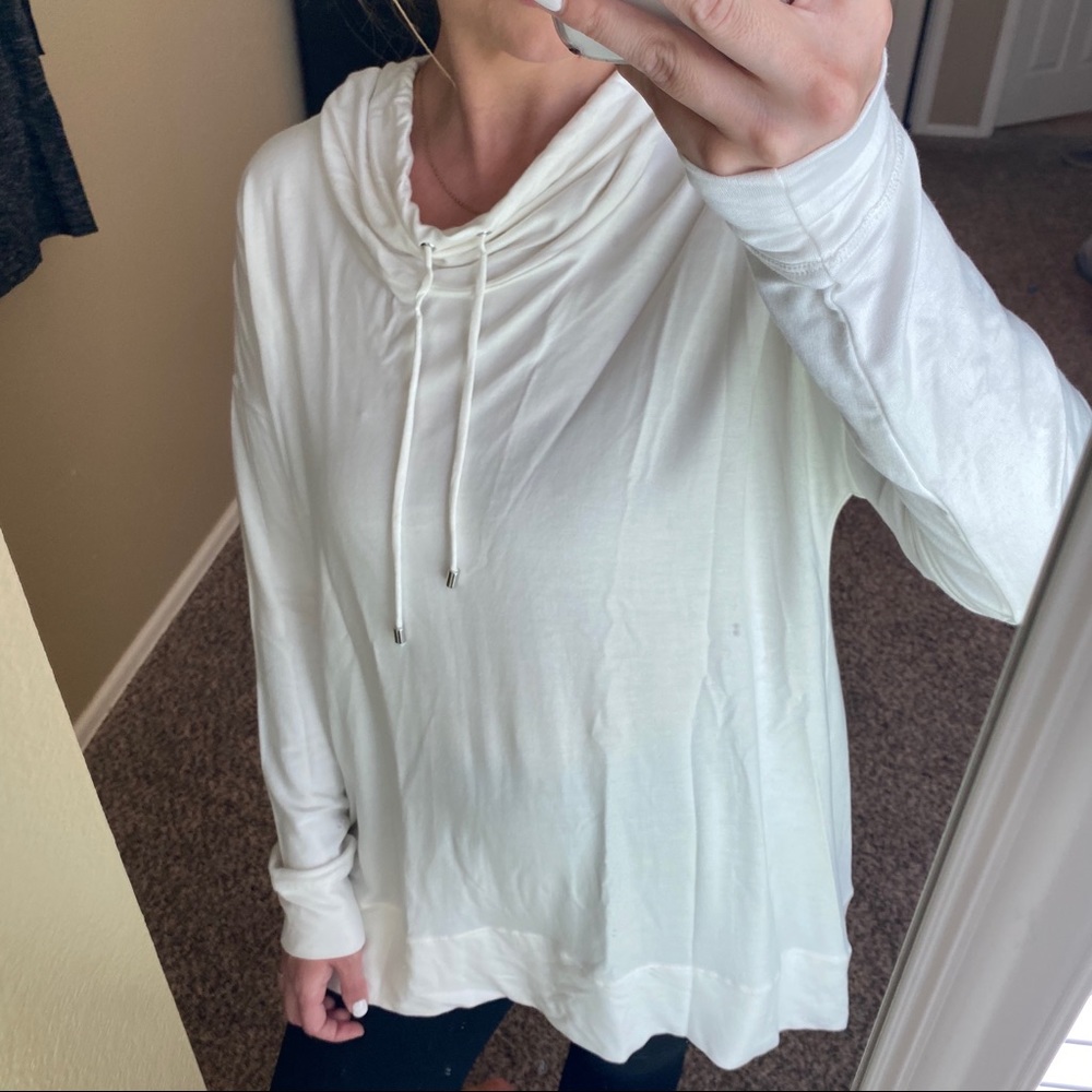 ZOË + PHEOBE White cowl neck pullover